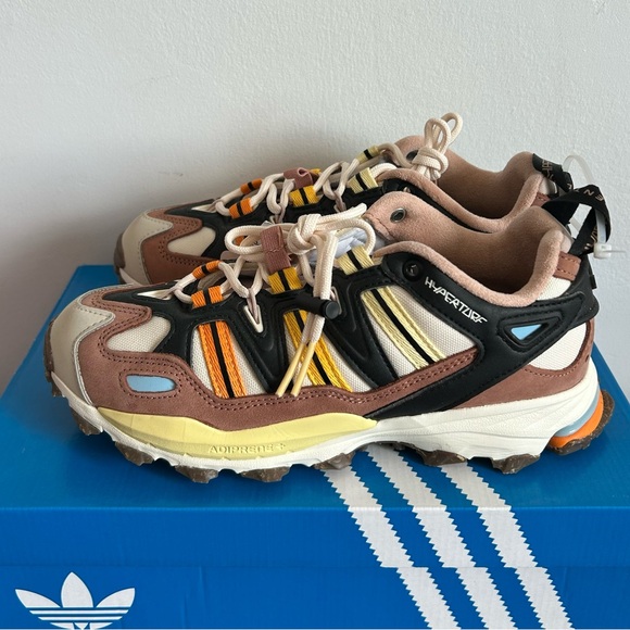 Adidas hyperturf sneakers size 39 1/3 - Picture 2 of 7